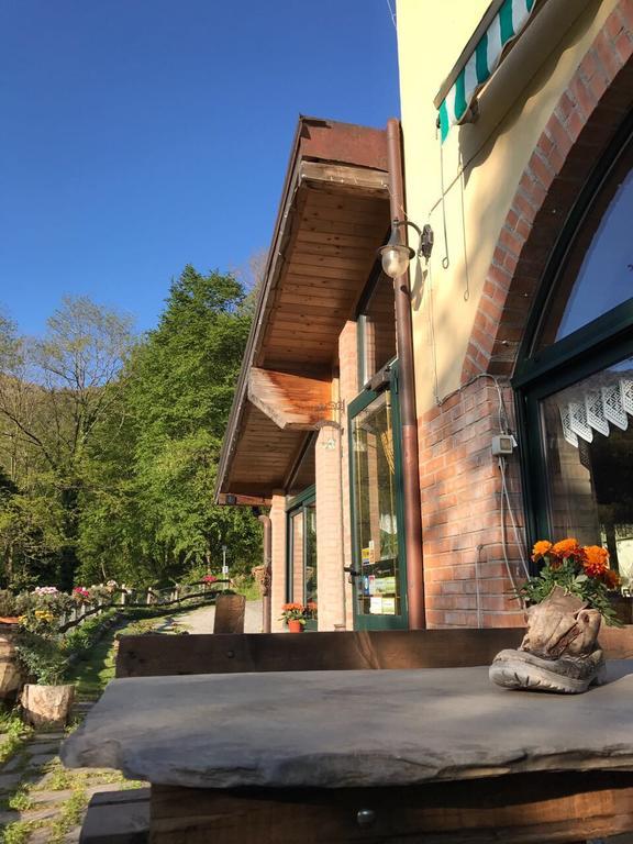 Agriturismo La Taverna Del Nonno Borzonasca ภายนอก รูปภาพ